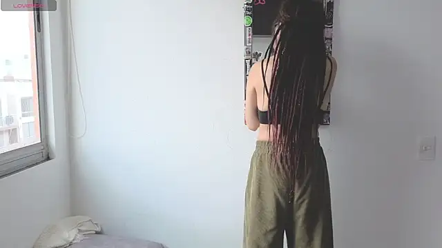 giulietta monsalve online show from April 19, 8:11 pm