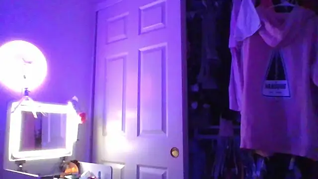 ajsin7 online show from April 21, 7:37 am