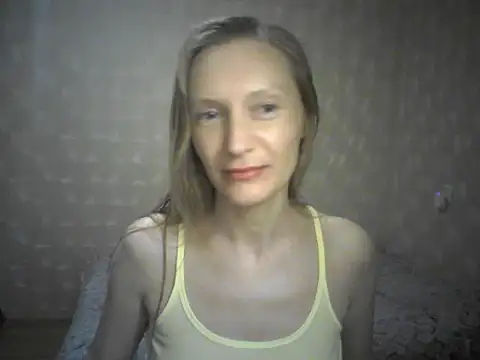 LunaBelle8 online show from June 6, 8:26 pm