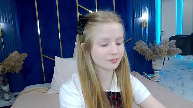 LilianHowards online show from April 19, 9:20 am