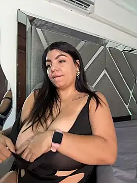 DaniaMiller  online show from May 2, 1:20 am