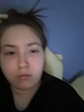 BenwithHolly online show from April 30, 10:42 am