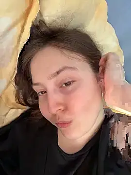 BenwithHolly online show from April 21, 10:22 am