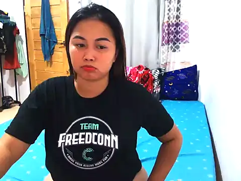 Ur Ganda online show from April 22, 10:01 am