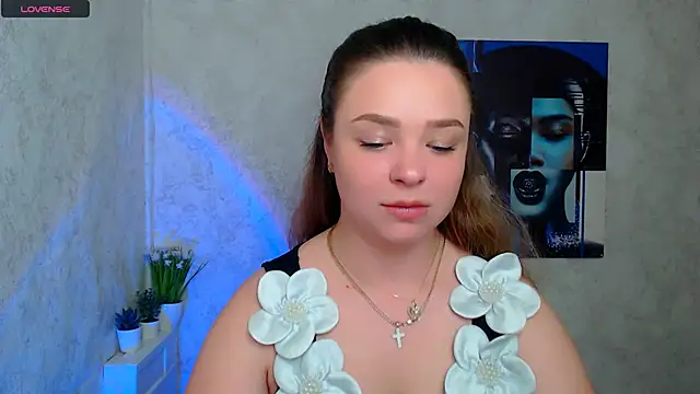 NicoleAura online show from May 12, 6:32 am