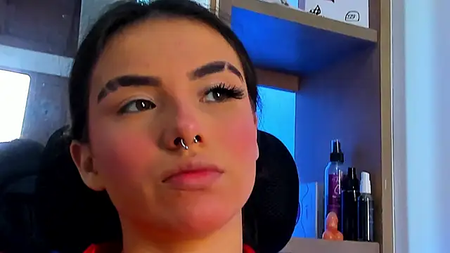 isabella hv online show from June 18, 6:46 pm
