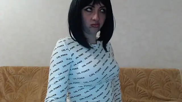 Isabella15689 online show from April 21, 2:51 am