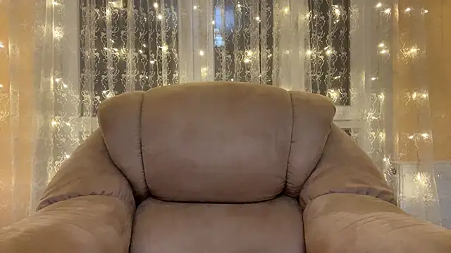 MistiPitzen online show from April 19, 9:28 pm