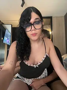 MrJ Victoria online show from April 23, 6:43 pm