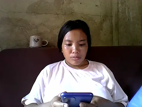 juicyredt online show from May 20, 6:54 am