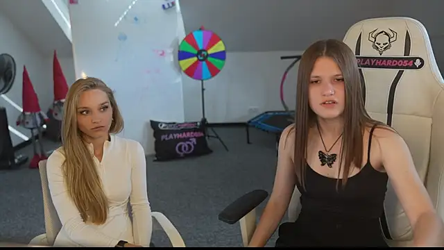Monika kiss054 online show from July 8, 10:39 am