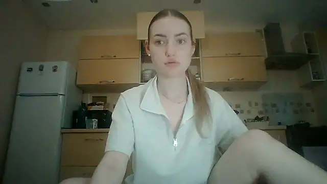 Lisanta online show from July 8, 2:47 am