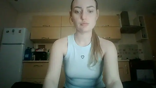 Lisanta online show from July 10, 7:36 pm
