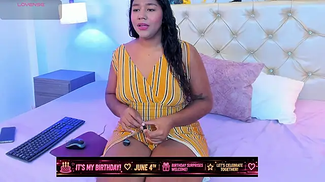 alissbaker online show from June 2, 11:33 am