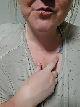 Goddessofawesome online show from April 21, 6:20 am