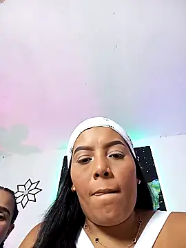 Dark Honey Duo online show from April 28, 3:21 am