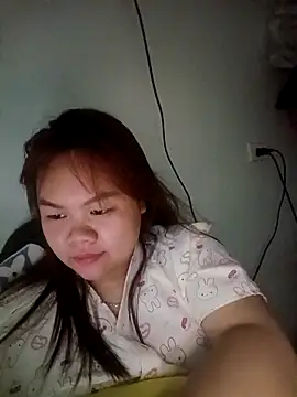 Truxcy1 online show from April 26, 3:21 pm