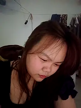 Truxcy1 online show from April 22, 2:52 am