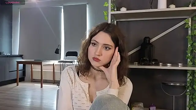 lovergirl4me online show from May 14, 7:47 am