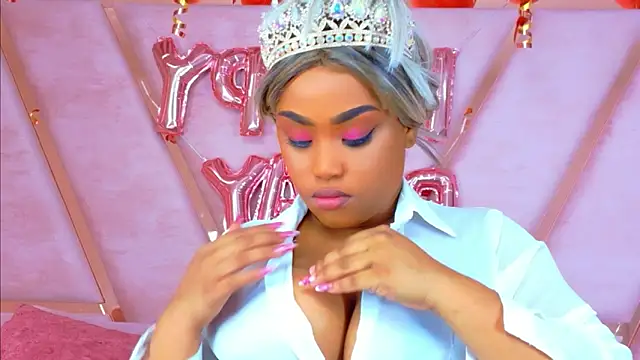 TiannahGlow online show from May 14, 12:22 pm