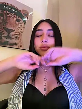 IsabellaNoir  online show from July 31, 5:36 pm