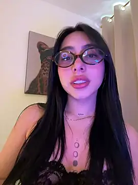 IsabellaNoir  online show from July 8, 4:20 pm