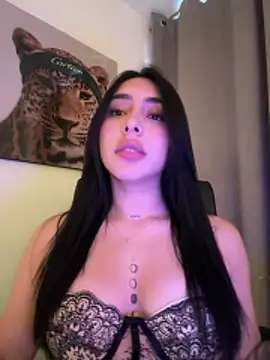 IsabellaNoir  online show from June 10, 10:52 pm