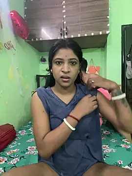 hot-couple-0 online show from July 17, 5:45 am