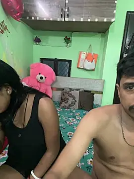 hot-couple-0 online show from July 18, 7:22 am