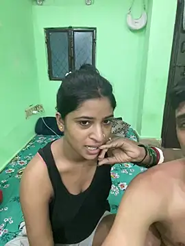 hot-couple-0 online show from July 6, 6:40 am