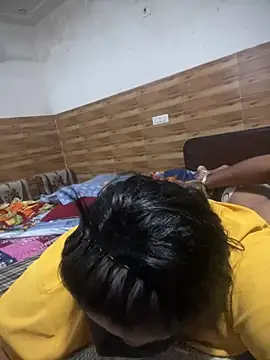 hot-couple-0 online show from August 3, 4:34 pm