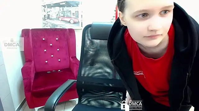  donnaSia  online show from May 1, 6:16 am