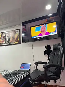 Jackdaniel001  online show from May 28, 2:53 am