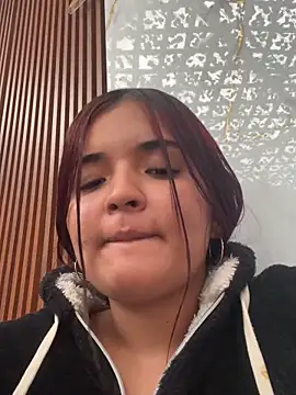 AlissonContreras  online show from May 6, 9:08 pm