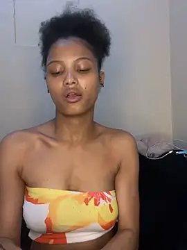 PEACHWAV3 online show from June 4, 7:18 pm