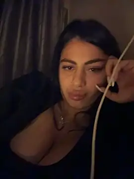 LilyLovell online show from May 9, 5:59 pm