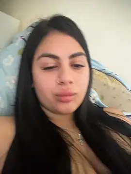 LilyLovell online show from May 7, 11:03 am