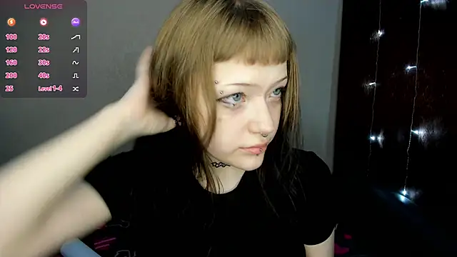 urmelodyy online show from May 5, 9:18 pm