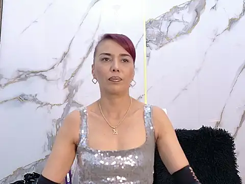 KarlaSmith   online show from August 3, 12:22 pm