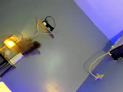 twerkitlike twinkle online show from April 27, 2:03 pm