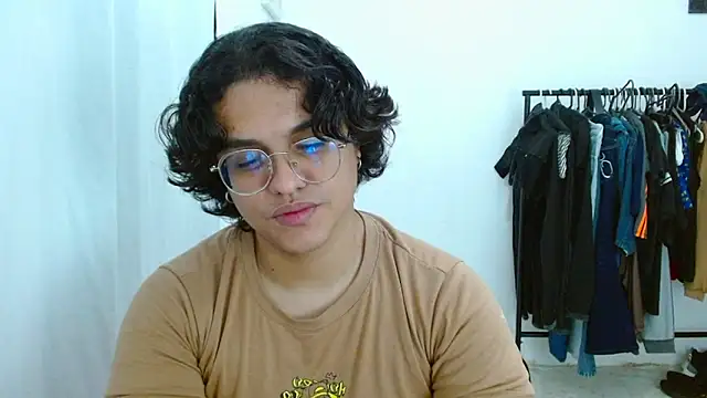 Diane exotic online show from June 17, 11:50 pm