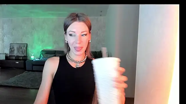 miababemi09 online show from July 3, 4:29 am