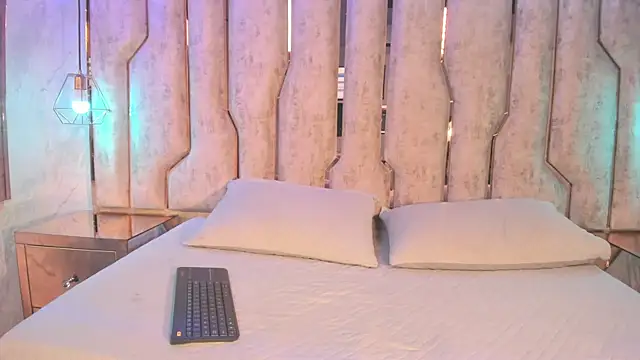 chica nocturna25 online show from July 27, 3:14 am