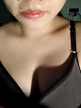 silkyhairs online show from May 25, 7:02 pm
