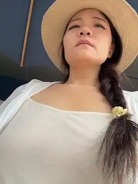 xiaochengzi505 online show from June 23, 3:26 am