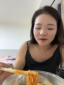 xiaochengzi505 online show from June 28, 12:23 pm