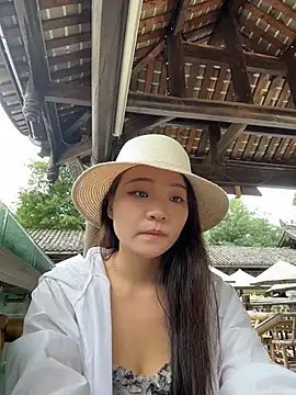 xiaochengzi505 online show from June 24, 3:27 am
