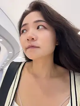 xiaochengzi505 online show from June 17, 8:59 am