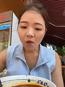xiaochengzi505 online show from July 22, 1:39 am