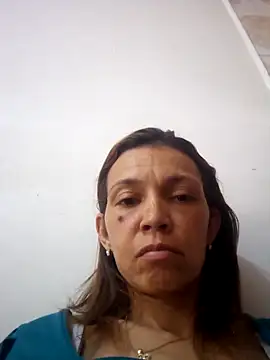 lucy23  sexx online show from May 22, 1:42 pm